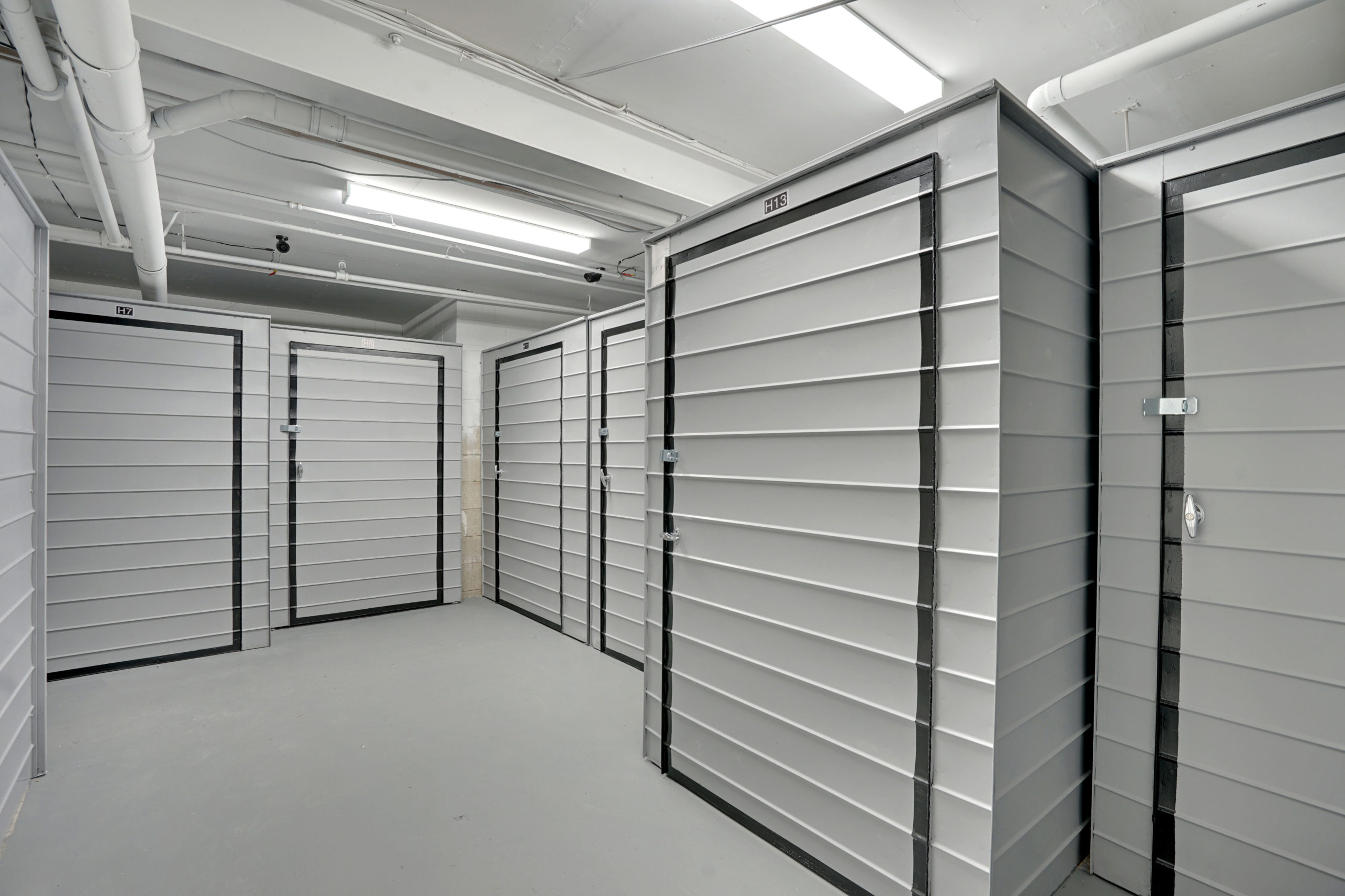 Gallery of Indoor & Outdoor Self Storage Units - MaxSpace Storage - white storage units