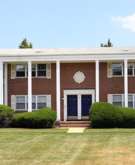 sutton-pointe-apartments-matawan-nj-building-photo